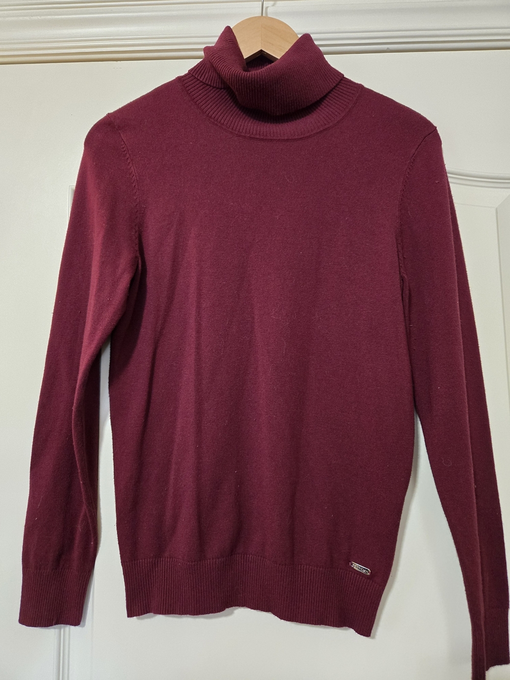 Calvin Klein Burgundy Women's Turtleneck Sweater Soft Cozy